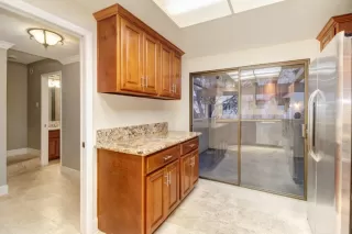 Photo #5: 223114956 Listing 