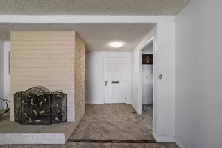 Photo #3: 223115503 Listing