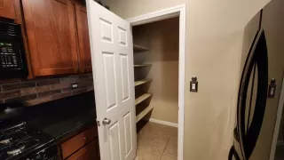 Photo #5: 223115610 Listing