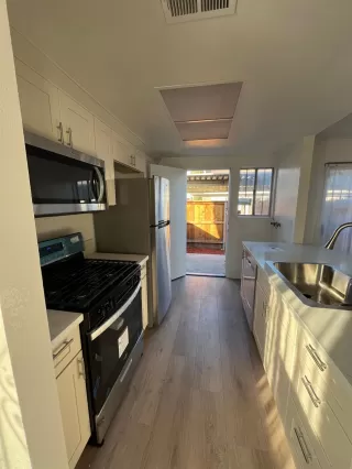 Photo #6: 223116005 Listing