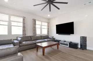 Photo #6: 223116241 Listing