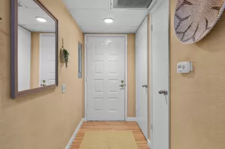 Photo #1: 223116618 Listing