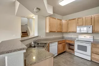 Photo #5: 223116647 Listing 