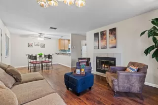 Photo #4: 223116948 Listing