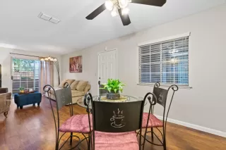 Photo #5: 223116948 Listing