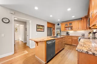 Photo #6: 223117218 Listing 