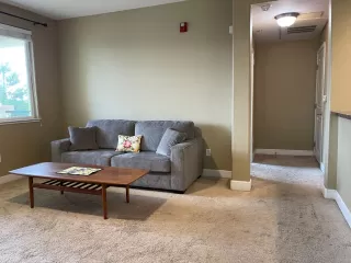 Photo #2: 223117359 Listing