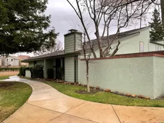 Photo #1: 223117580 Listing 