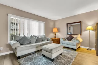 Photo #3: 223117613 Listing