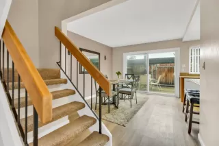 Photo #6: 223117613 Listing