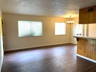 Photo #1: 223117816 Listing