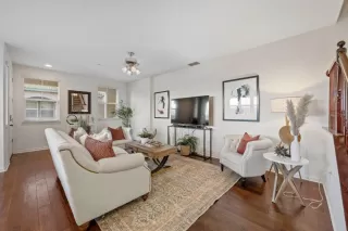 Photo #5: 224000202 Listing