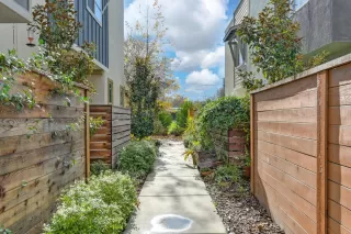 Photo #5: 224000249 Listing