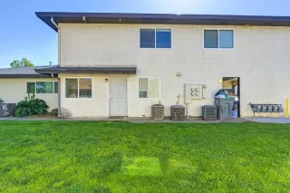 Photo #2: 224000405 Listing 
