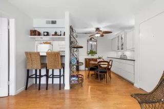 Photo #3: 224000531 Listing