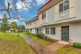 Photo #2: 224000562 Listing 