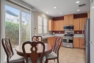 Photo #3: 224000846 Listing 