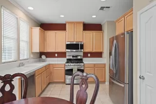 Photo #5: 224000846 Listing 