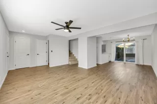 Photo #2: 224000870 Listing