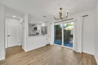 Photo #6: 224000870 Listing