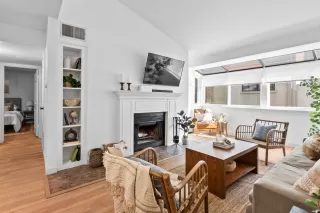 Photo #4: 224001545 Listing