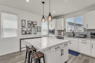 Photo #6: 224001820 Listing