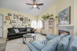 Photo #5: 224001885 Listing