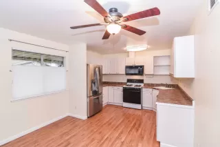 Photo #5: 224002202 Listing