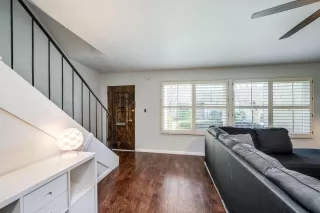 Photo #6: 224002255 Listing