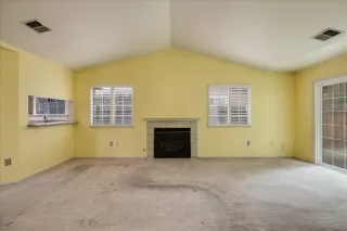 Photo #5: 224002691 Listing