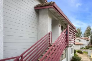 Photo #2: 224003485 Listing 