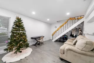 Photo #3: 224003661 Listing