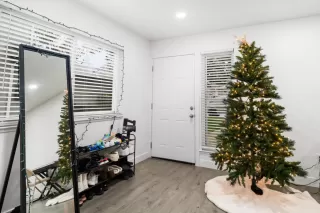 Photo #4: 224003661 Listing