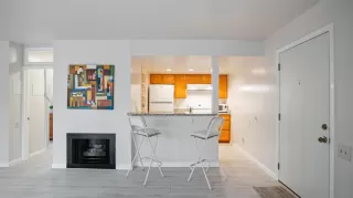 Photo #3: 224003829 Listing