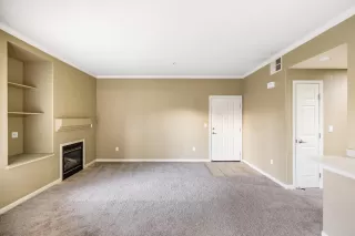 Photo #4: 224004412 Listing