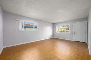 Photo #6: 224004554 Listing