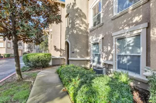 Photo #4: 224004605 Listing 