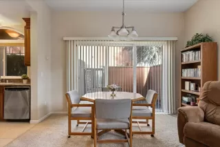 Photo #4: 224004806 Listing