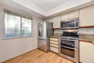 Photo #3: 224005197 Listing 
