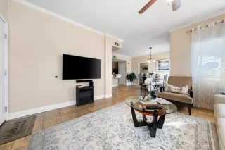 Photo #5: 224005593 Listing 