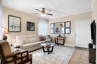 Photo #6: 224005593 Listing 