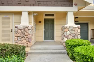 Photo #1: 224005782 Listing