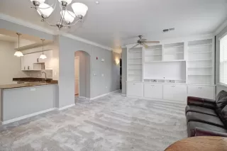 Photo #5: 224005782 Listing