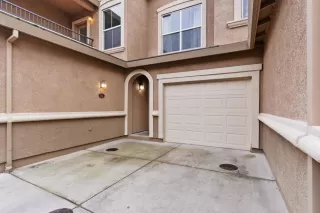 Photo #4: 224006039 Listing