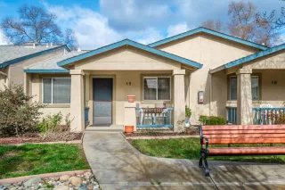 Photo #1: 224006533 Listing 