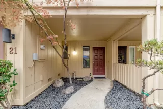 Photo #2: 224007195 Listing