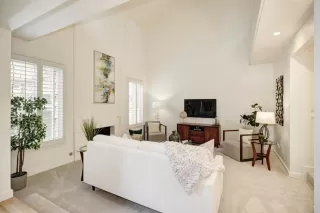 Photo #6: 224007294 Listing