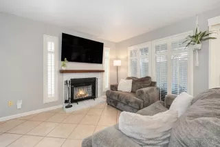 Photo #4: 224007438 Listing