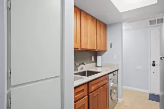 Photo #4: 224007541 Listing 