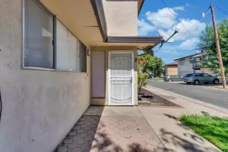 Photo #2: 224008012 Listing